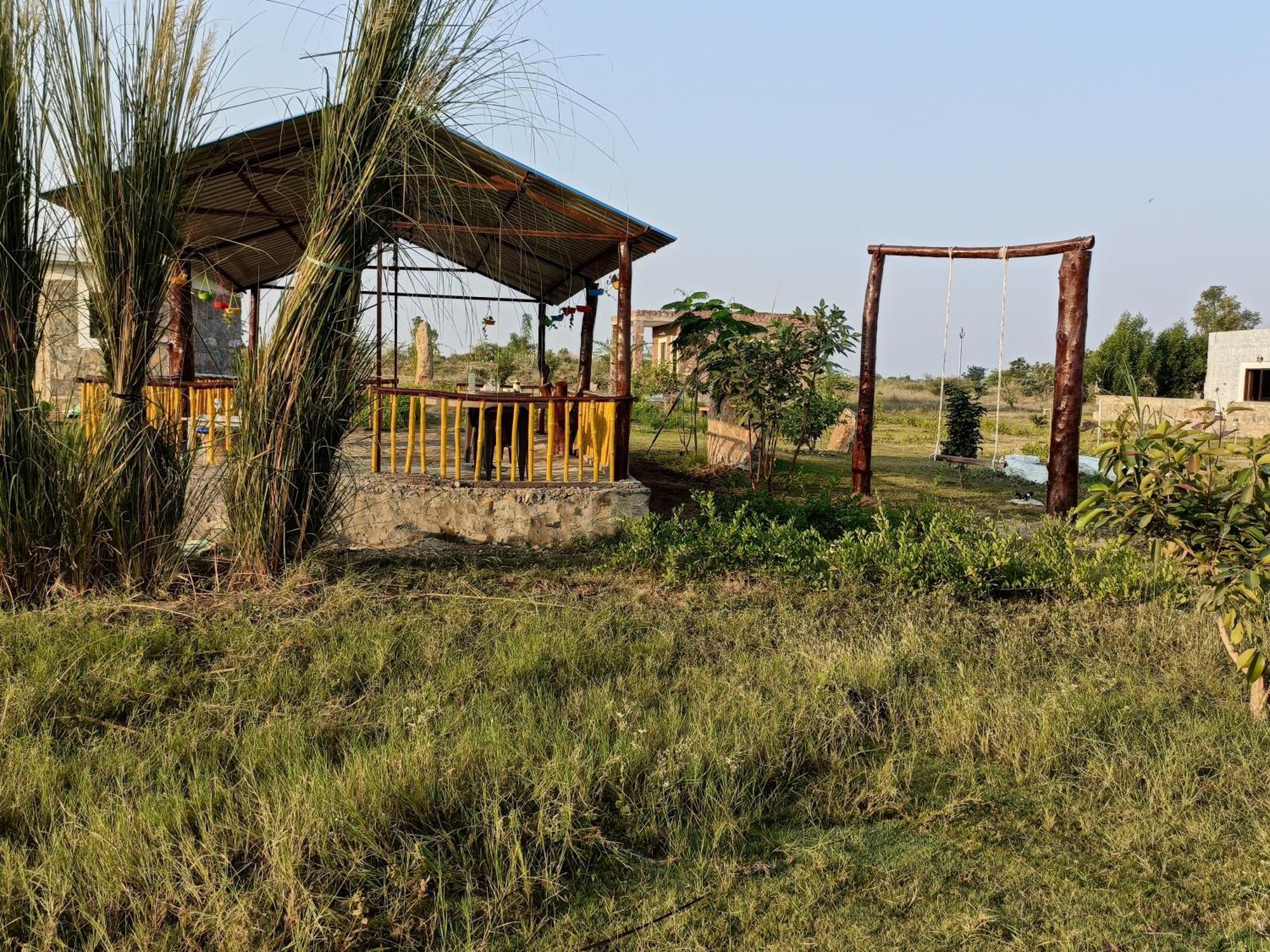 לינה וארוחת בוקר Nana Jawai Wildlife Safari Camp מראה חיצוני תמונה